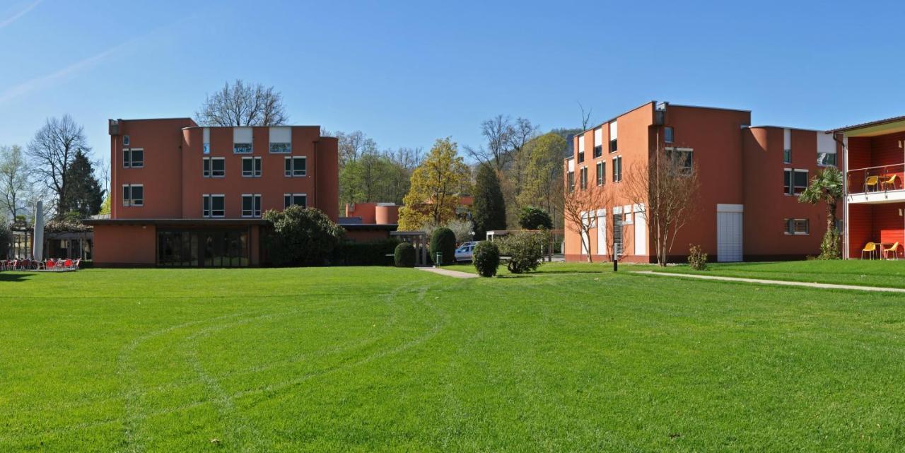 Centro Magliaso Hotel Bagian luar foto