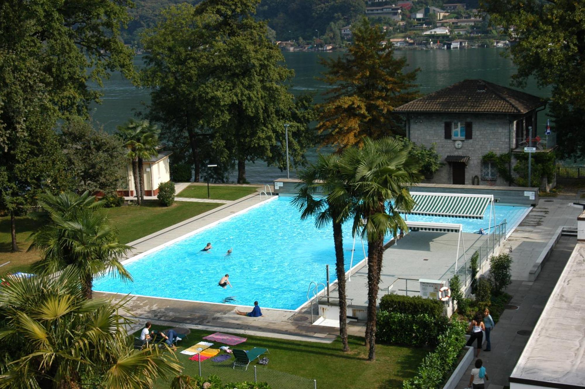 Centro Magliaso Hotel Bagian luar foto